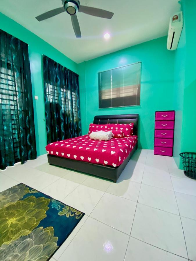 Desyafiq Homestay Kuala Kedah Exteriör bild